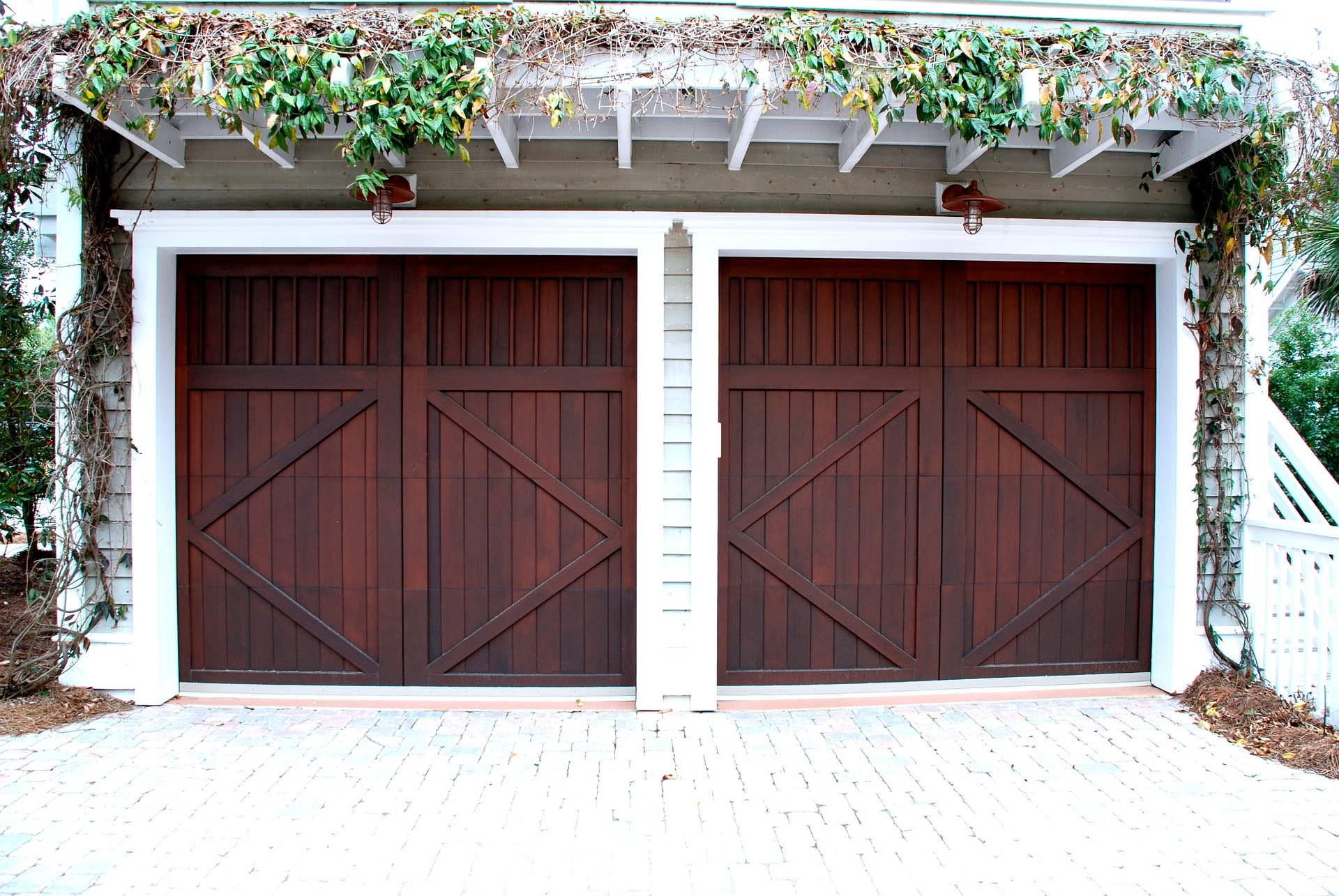 5 Garage Door Safety Tips for Seniors